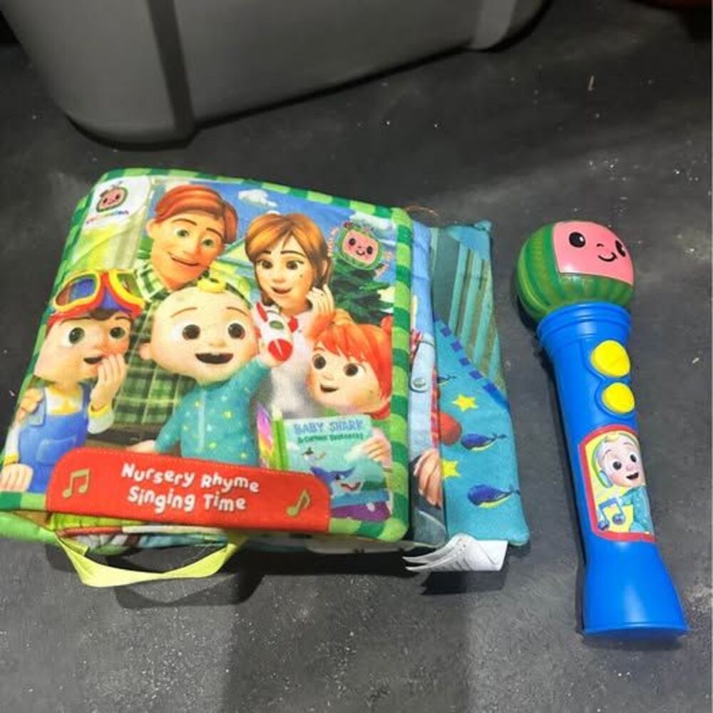 Coco Melon Book & Microphone - Animated